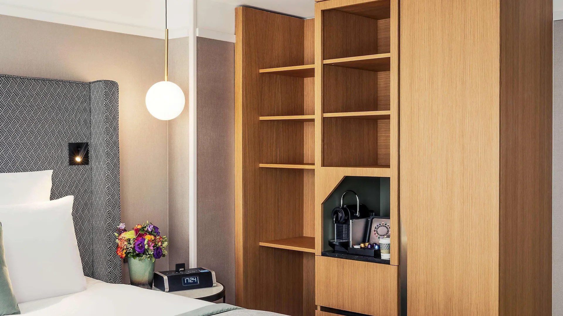 מלון Mercure Opera Garnier & פריז