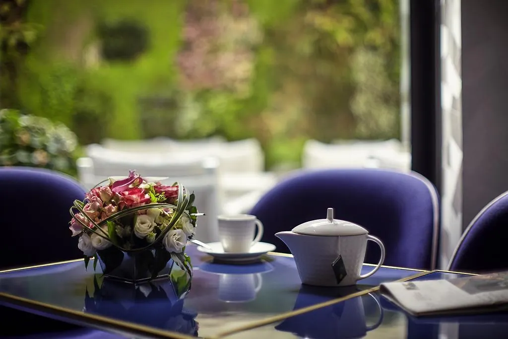 Mercure Opera Garnier & מלון 4*