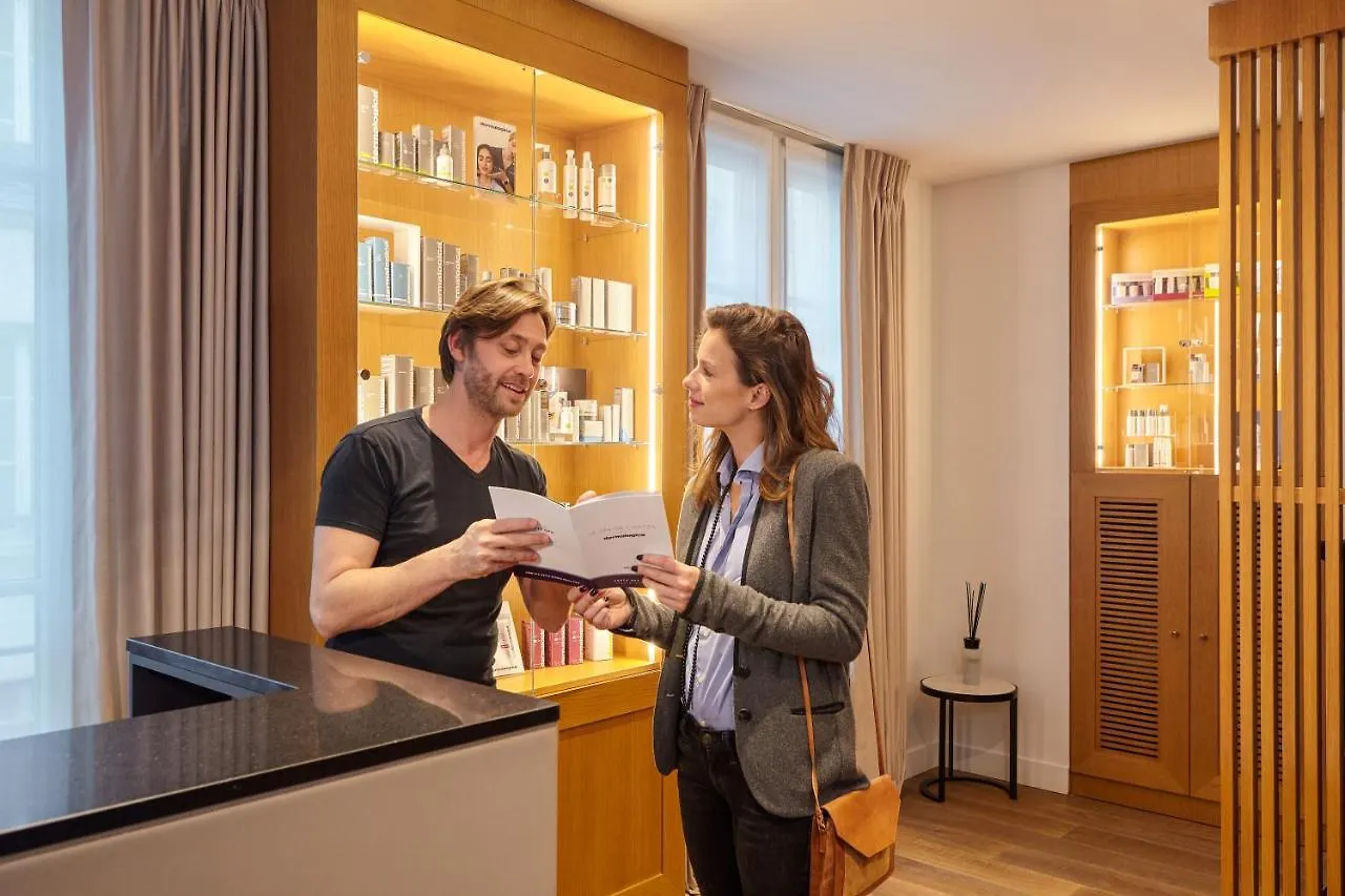 Mercure Opera Garnier & מלון 4*