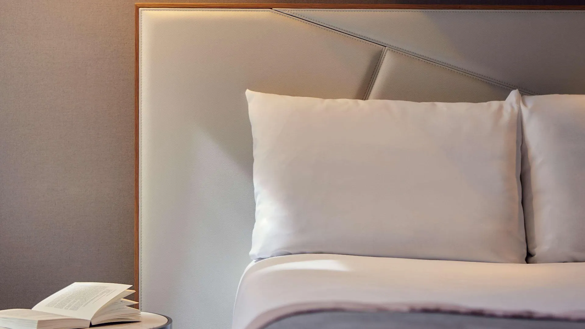 Hotel Mercure Opera Garnier & Paris