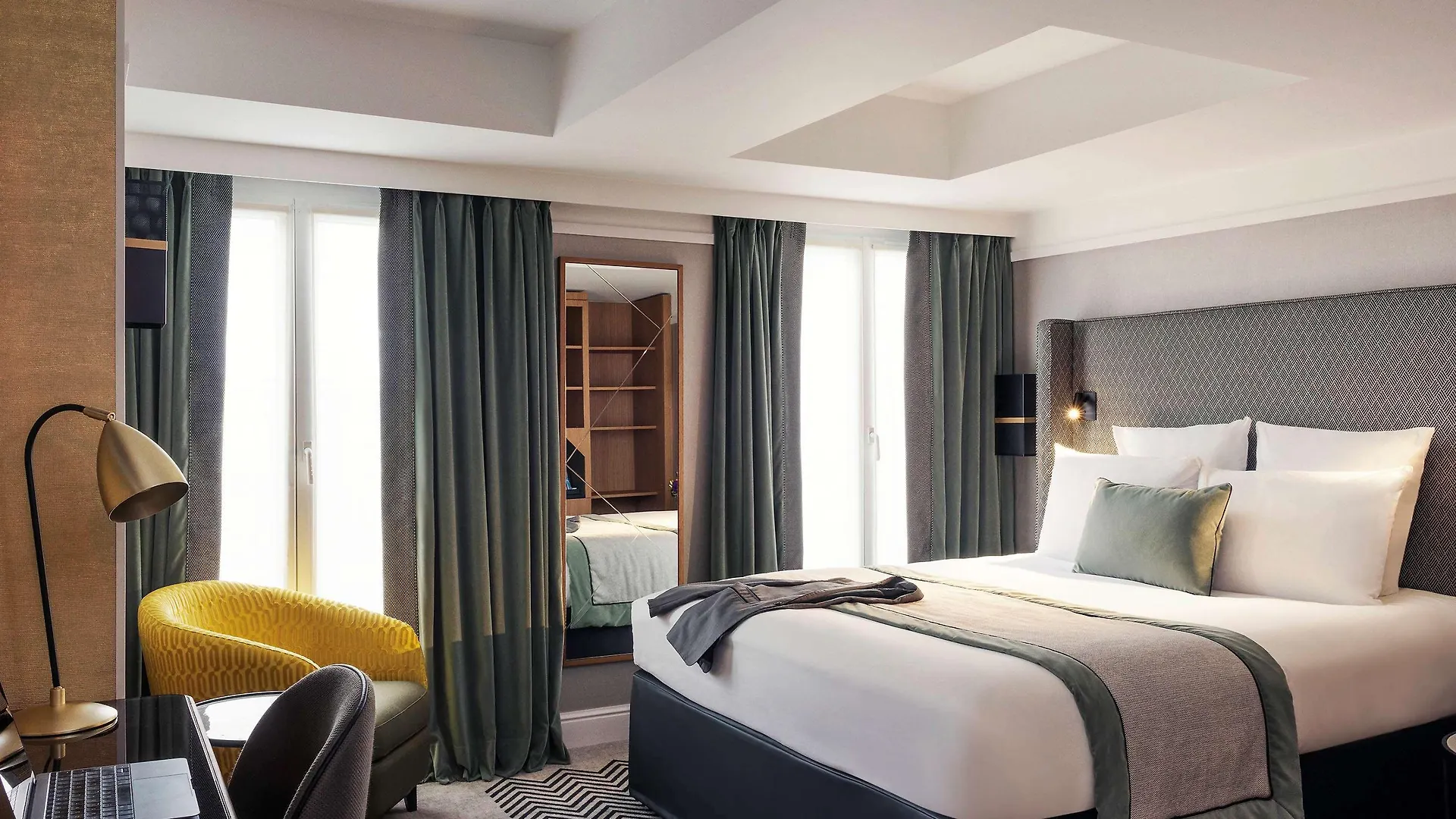 Mercure Opera Garnier & Hotel Paris